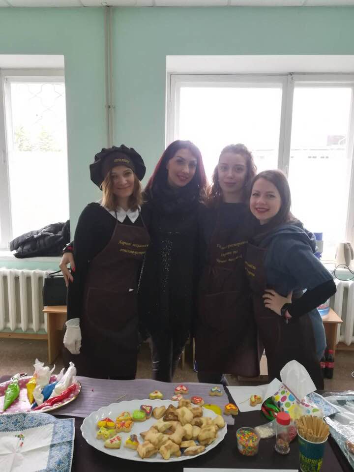 44932760_340456873395644_1962414198705094656_n