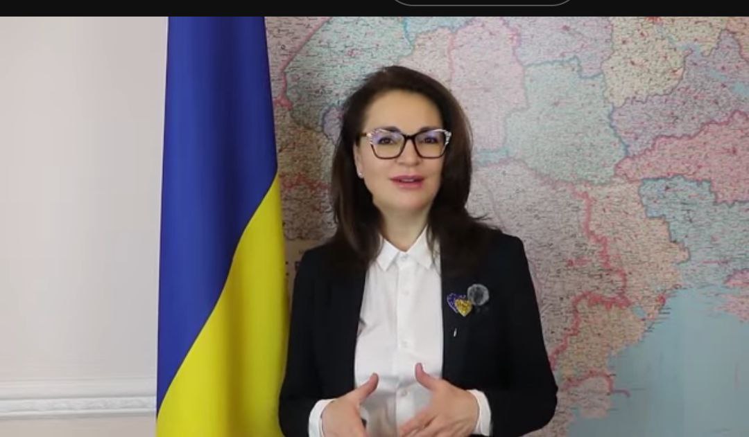 d37502fa-b216-4b94-8b5b-b34c29401e7d