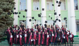 вручення дипломів мангістри ЕКТ (3)