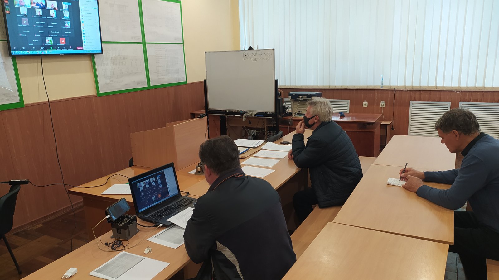 0-02-05-ea177ff5d21b225a02c98cd30d22c30153b4832fdf8b8a71d0678363b3bbf5a8_1822be9