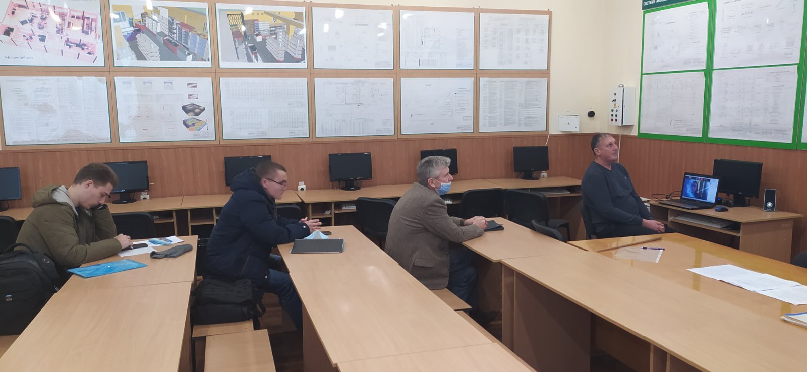 0-02-0a-77b1c19bbfc5d9acf5e117c8d1a2afc4b14e3736c9f9234e1acf2f71b10fb60e_4c645ea6