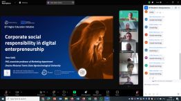 517594828_10213662570434821_6122464823423836012_n