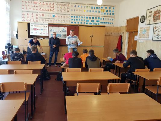 0-02-05-2ea26659f2d9076c62e71b4690753d867811a23441b993524c7767f32ae85ab3_aa2f122ed07b669d