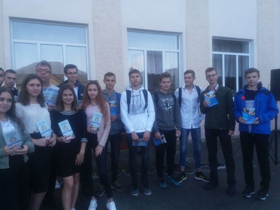 IMG-59b330edb096e20eef587487e6f38ea2-V