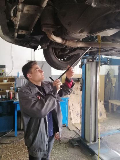 IMG-b59553dccc30490cffc103a9a81d17de-V