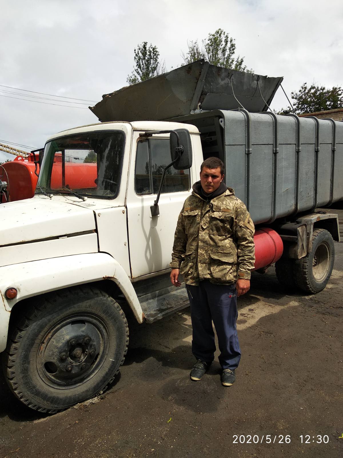 IMG-ff482e3fd0e80d8bd9bab36d7ce43c81-V