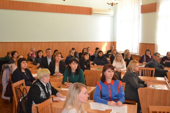 vykladachi-pidvyschujut-pedahohichnyj-profesionalizm-1-559x373