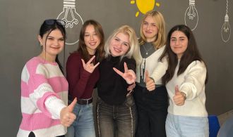 photo_5273948140316856544_y