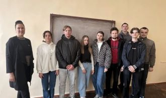 photo_5458385456321395344_x