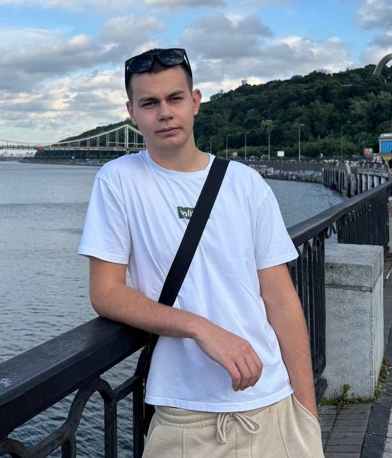 photo_2025-09-16_10-53-56