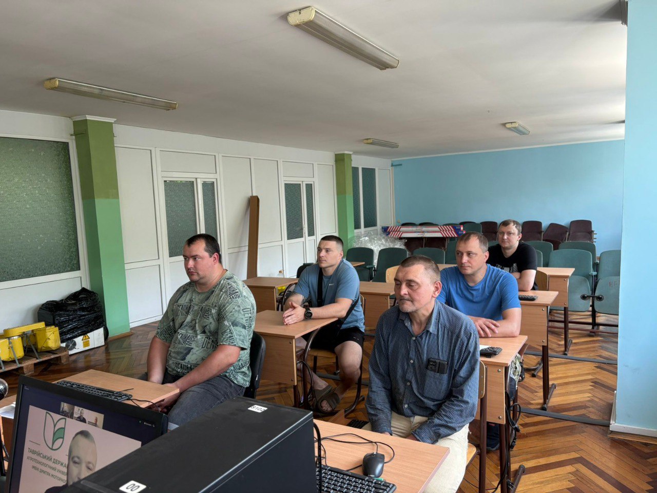 photo_2025-11-11_10-43-21