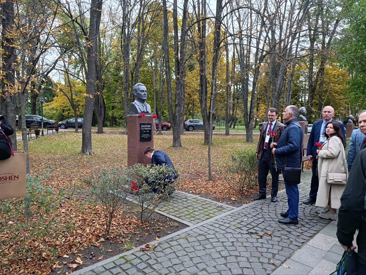 photo_3_2025-10-23_12-29-48