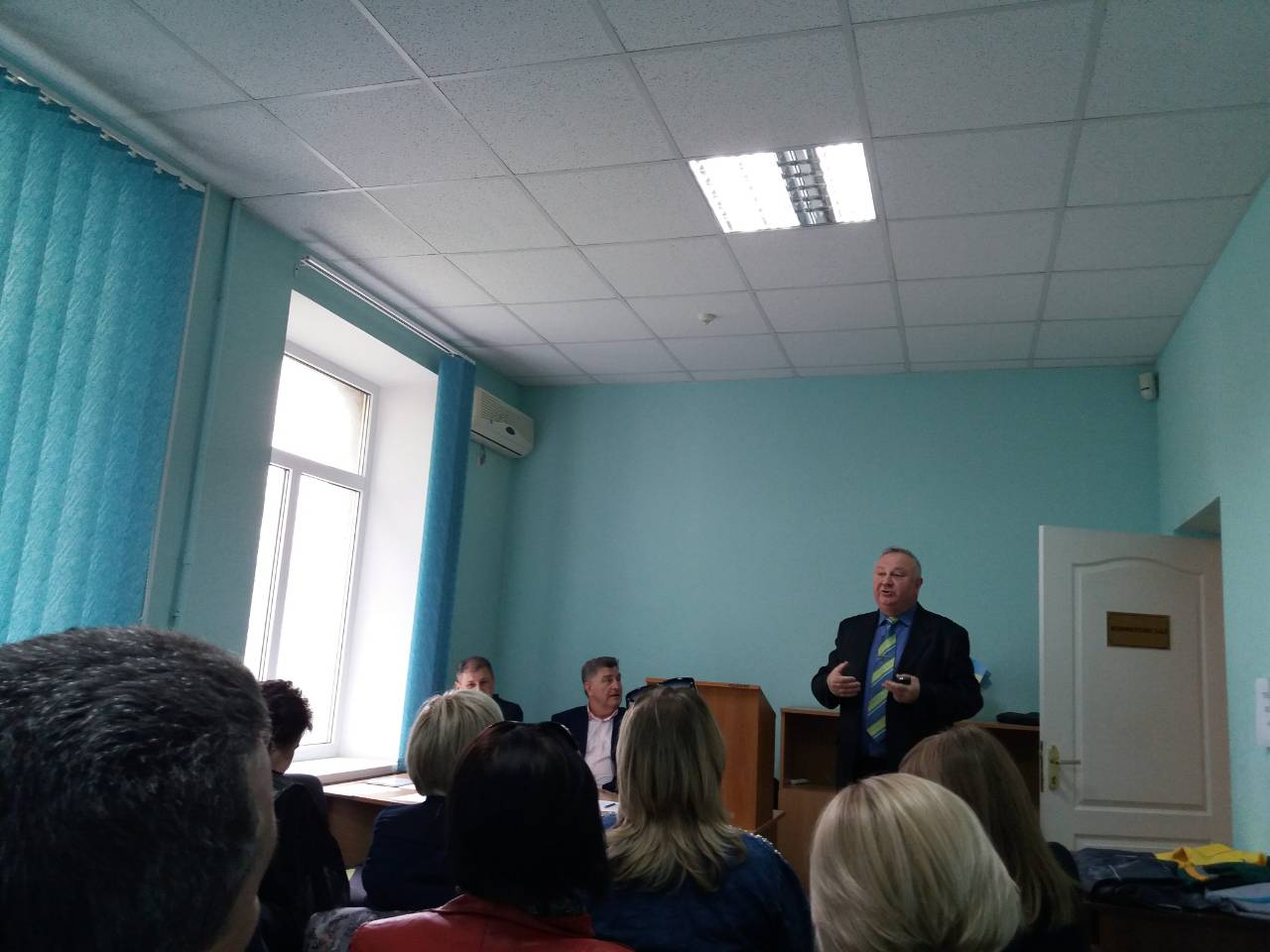 круглый стол2