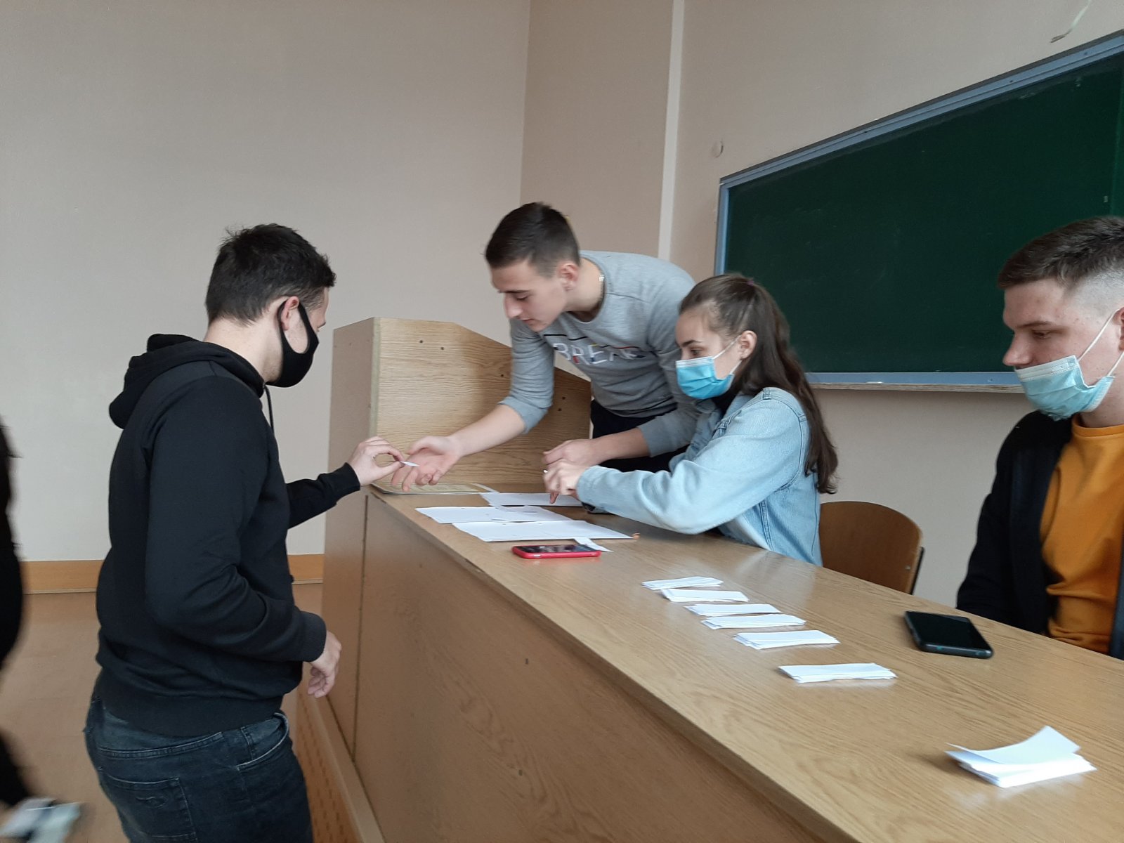 0-02-0a-2a2cf0b4b4087d5396a2ec2bcaf39de0944df847a7d36c05fb781d88bad6bad6_41c9385f