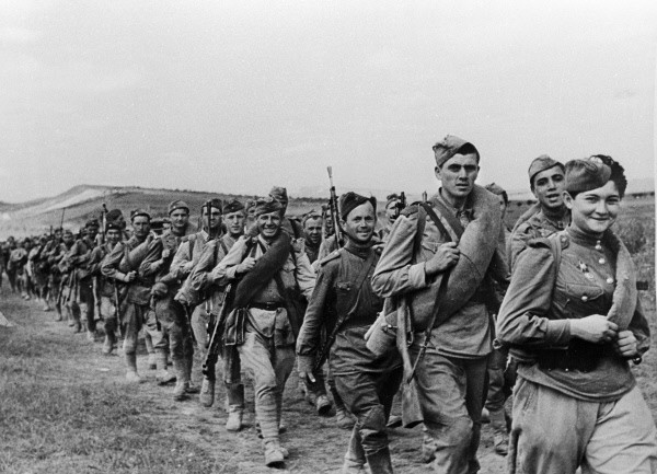 RIAN_archive_60236_Soldiers_on_the_march
