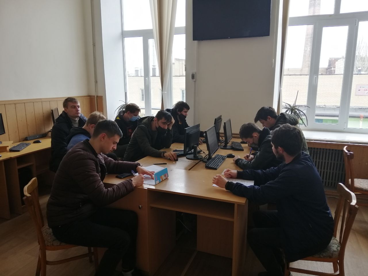 photo5438467657155326508