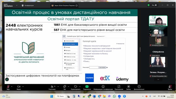 photo_5332432383568973059_x