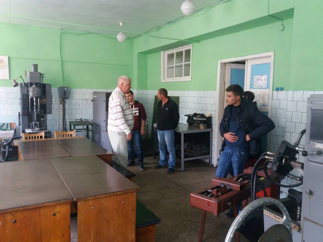 IMG-23a2bf94a3ea094279c3c3f70a22a338-V