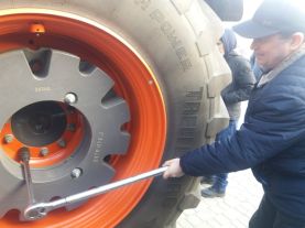 oznajomchyj-zahid-dlja-studentiv-kafedry-tss-apk-v-dylerskomu-centri-tov-tvc-ahross-7