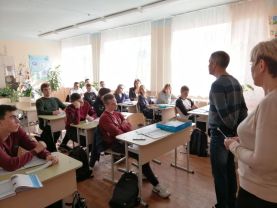 proforijentacijnyj-vizyt-vykladachiv-kafedry-do-m-enerhodar-2019-1