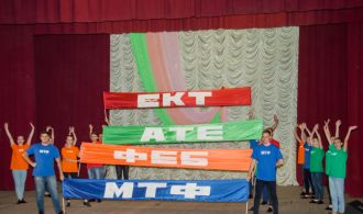 studenty-12-ai-hrupy-vitajut-vykladachiv-kafedry-tss-apk-z-jih-profesijnym-svjatom-0