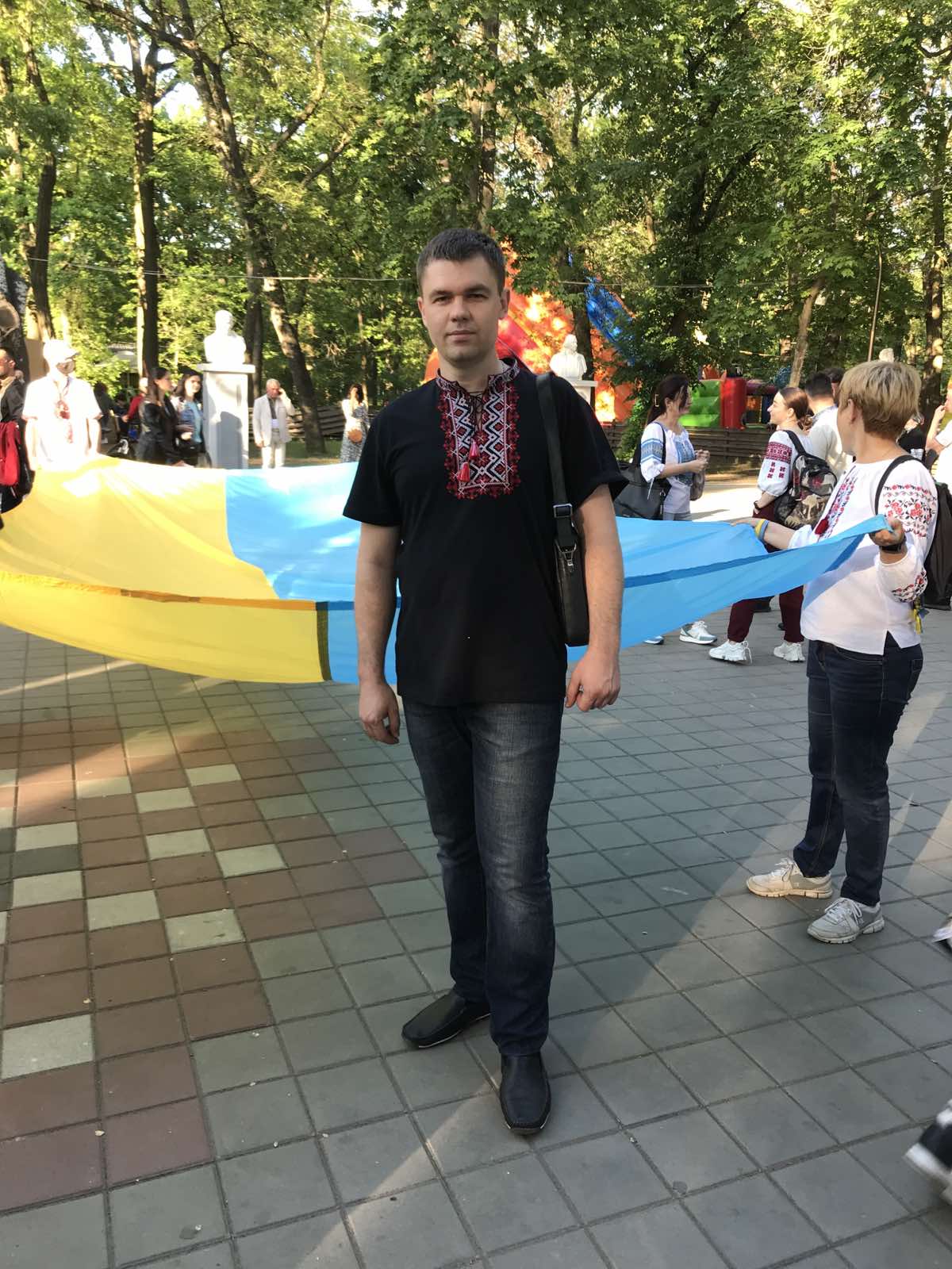 tss-apk-doluchylysja-do-svjatkovyh-zahodiv-dnja-vyshyvanky-4