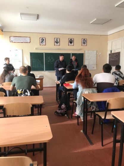vesnjanyj-proforijentacijnyj-vizyt-do-shkil-prymorskoho-rajonu-03.20-4