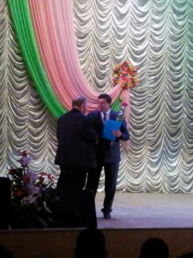 vykladachi-kafedry-tss-apk-pryjmajut-vitannja-z-nahody-dnja-pracivnykiv-osvity-2019-2