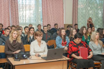 zahid-navchys-lehko-vchytys-12-ai-hrupa-z-kuratorom-paninoju-v-v-7