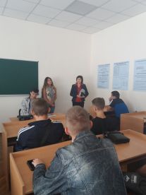 zustrich-12-ai-hrupy-z-zastupnykom-dekana-mtf-ta-holovoju-studentskoji-rady-2019-1.