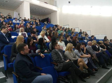 23517558_1371164439672479_4536882882782092018_n