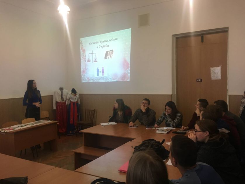 F52F50A0-E002-484F-BCF2-B2EA7385F78A