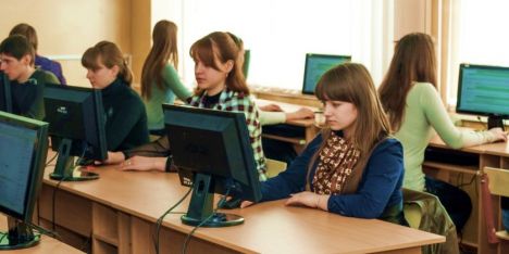 foto-na-f-t-inzh.-ta-komp.-tehn.-studenty-839x420