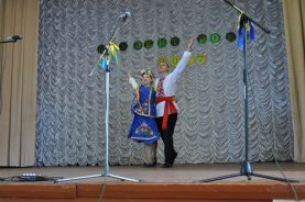 Щербина Дмитро виконує запальний український танок