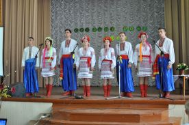 Вокальний ансамбль Ногайські зорі вітає учасників конкурсу